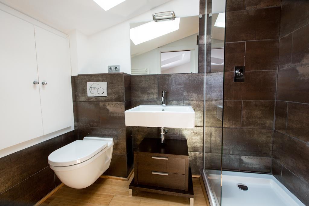 Housing Ginesta 9 Gerona
