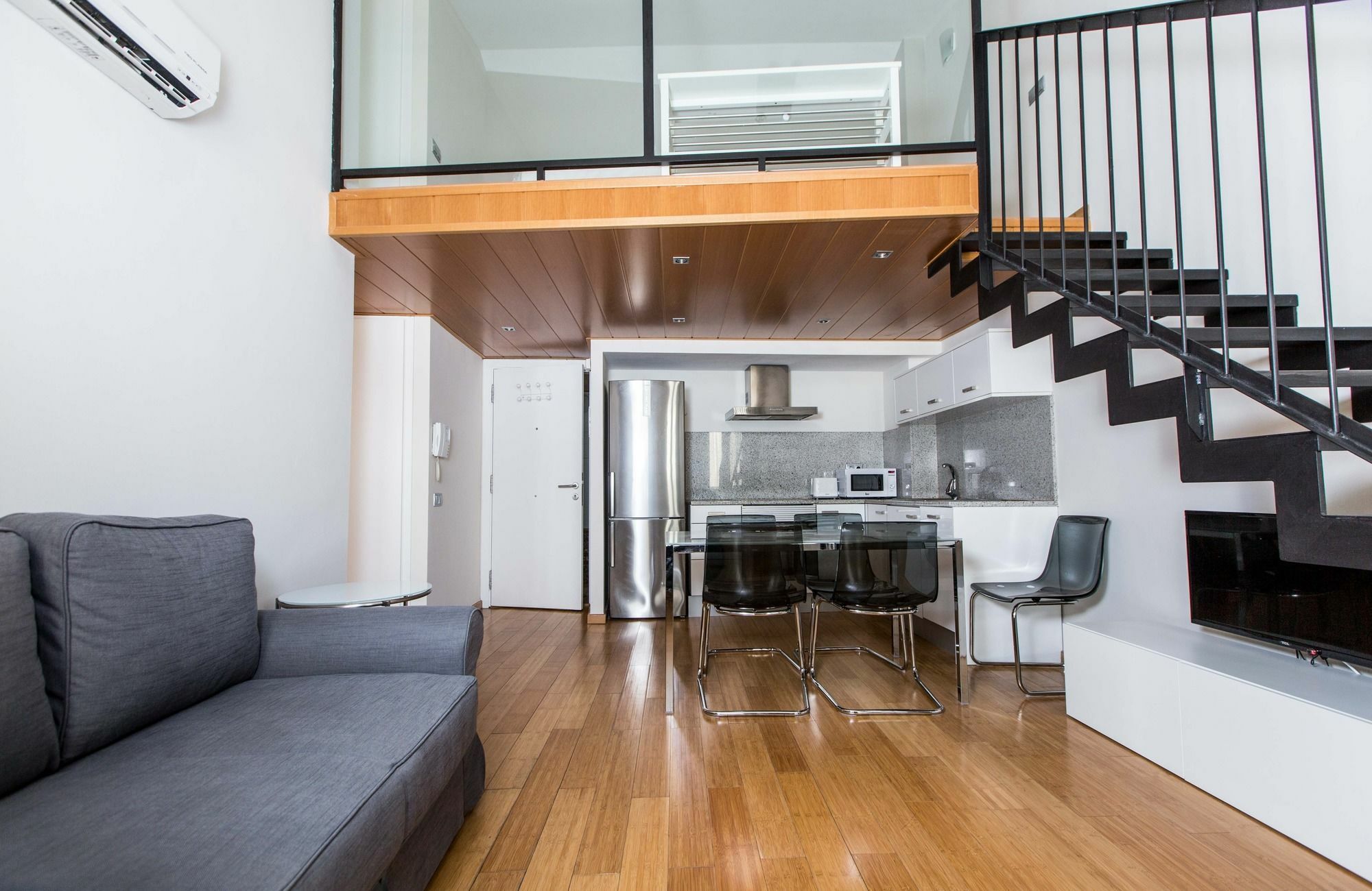 Apartment Housing Ginesta 9 *